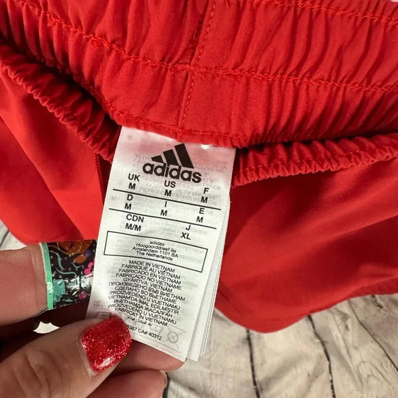 NWT men's adidas red training shorts size medium activewear - Picture 4 of 6
